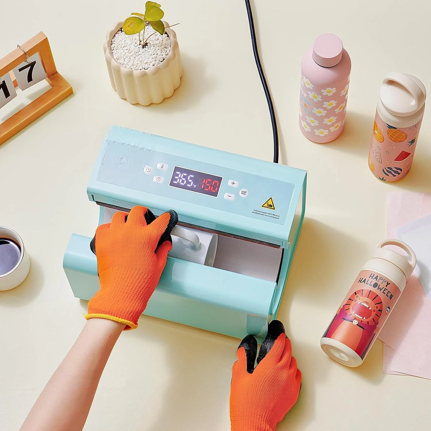 Automatic Sipper Bottle Heat Press Machine view 4